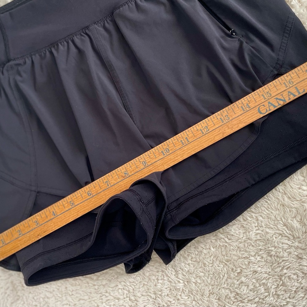 lululemon athletica Black Women's Athletic Shorts Squad Goals Size 6 Layered - Picture 10 of 12